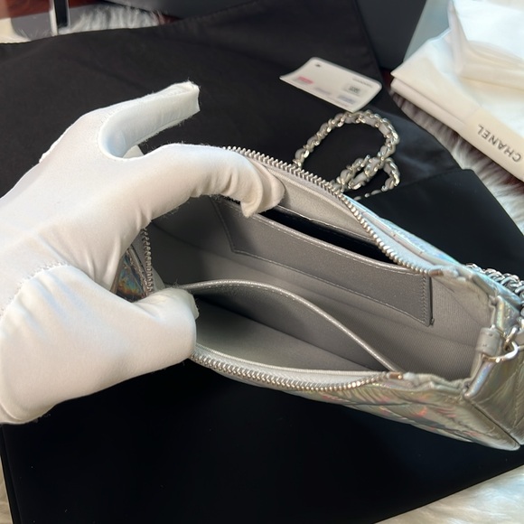 Chanel Matelasse Iridescent Mirror Goatskin Chain Shoulder Bag Aurora Silver NWT - Picture 9 of 17